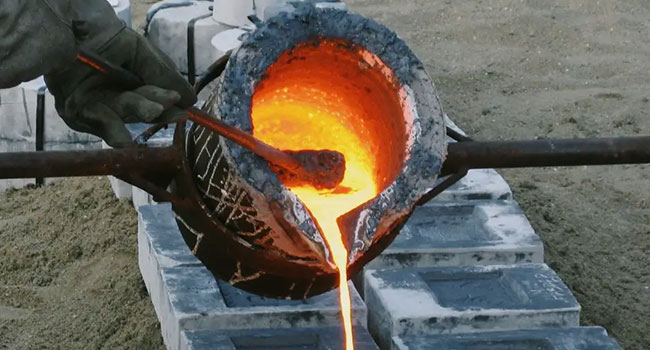 smelt metal